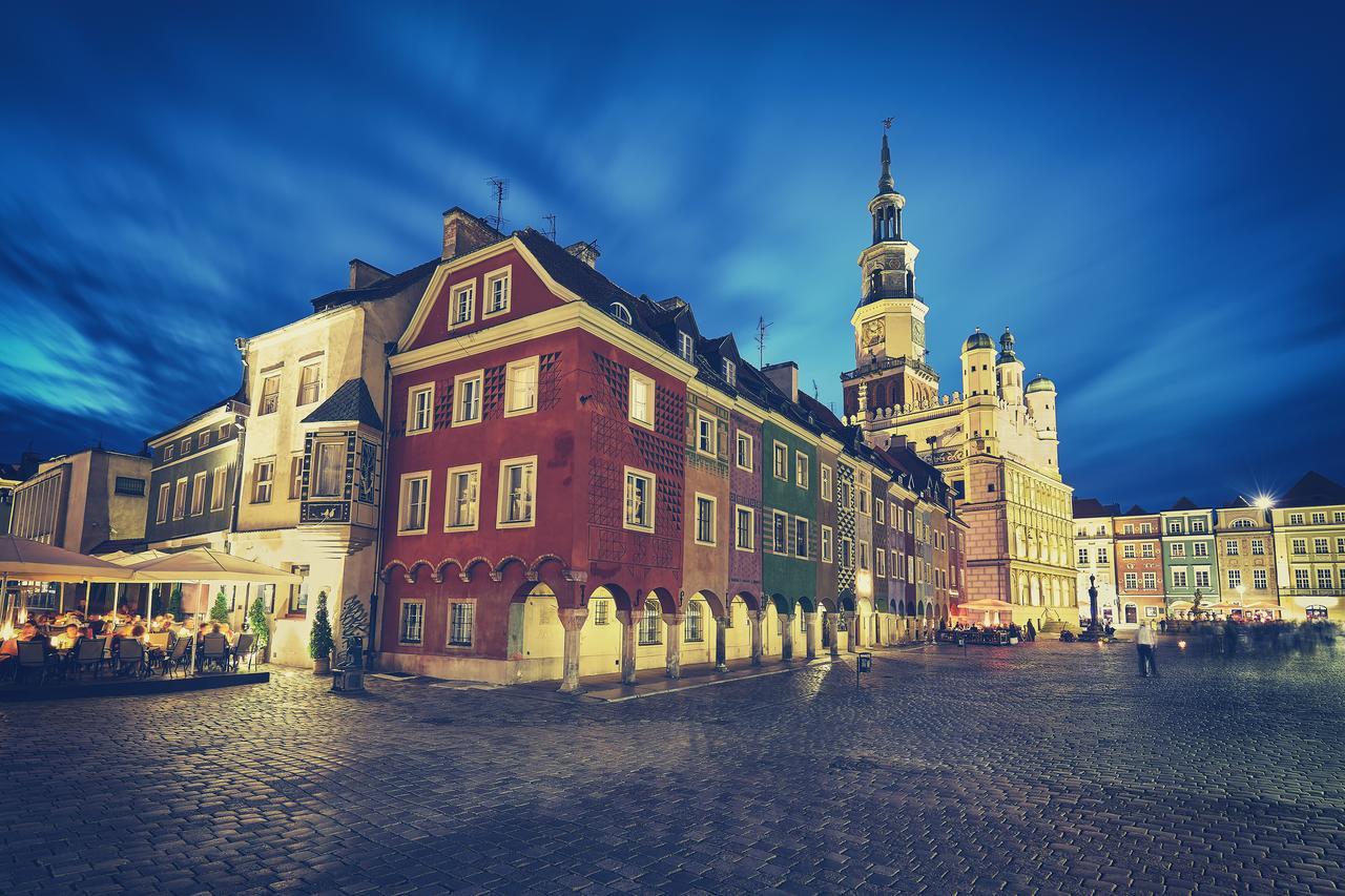 Opera Hostel Poznań Buitenkant foto